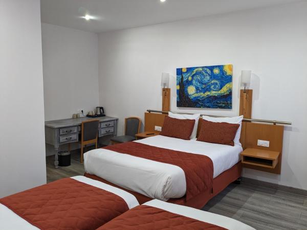 Hotel Morand : photo 1 de la chambre chambre quadruple confort