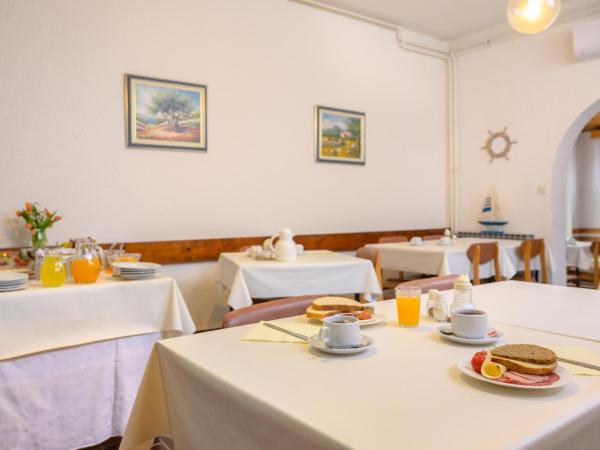 Bed and Breakfast Ritoša : photo 10 de la chambre chambre triple avec balcon