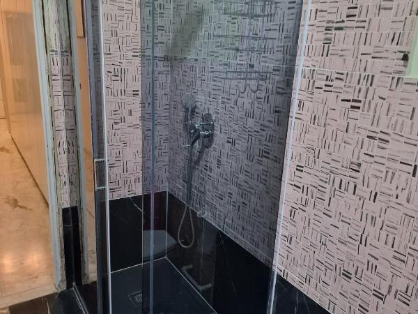 B&B Cavaliere : photo 3 de la chambre chambre double ou lits jumeaux avec salle de bains privative externe