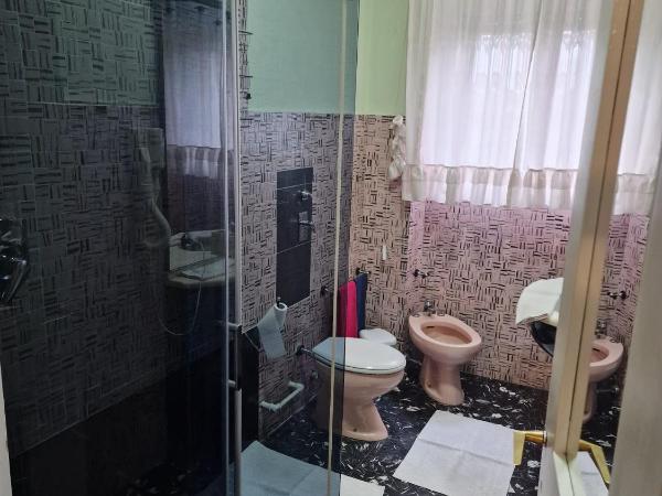 B&B Cavaliere : photo 5 de la chambre chambre double ou lits jumeaux avec salle de bains privative externe