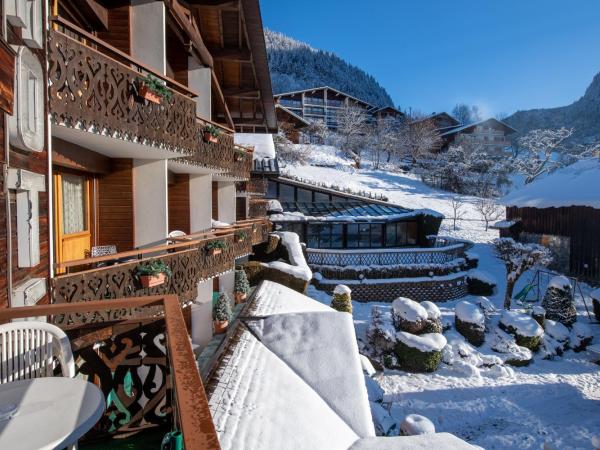 Hôtel Les Côtes, Résidence Loisirs et Chalets : photo 6 de la chambre suite familiale (4 adultes)