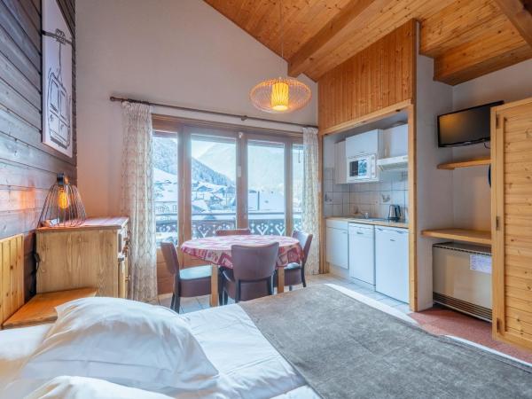Hôtel Les Côtes, Résidence Loisirs et Chalets : photo 9 de la chambre suite familiale (4 adultes)