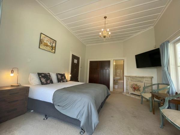 Western Springs Villa to Auckland Central Heritage Villa : photo 3 de la chambre chambre lit king-size