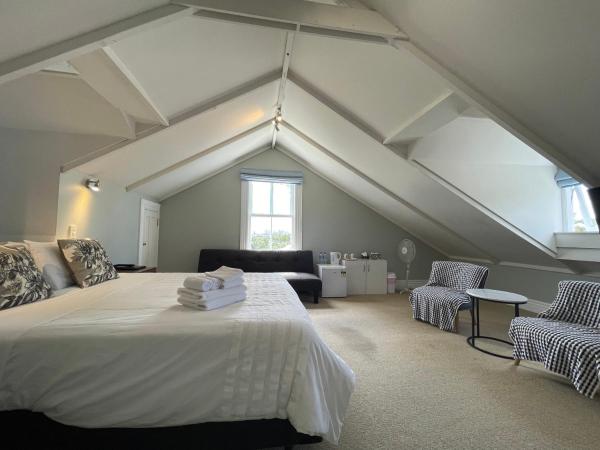 Western Springs Villa to Auckland Central Heritage Villa : photo 3 de la chambre chambre familiale