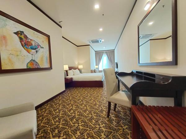 Riviera Suites Melaka : photo 3 de la chambre suite deluxe avec lit king-size