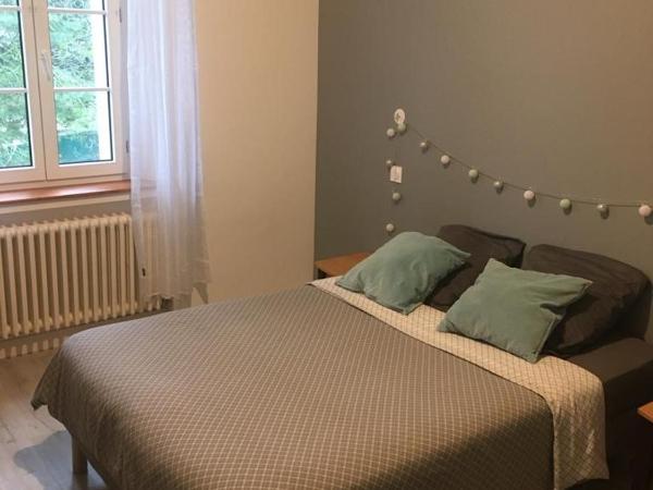 Manoir en Pierre Chartres : photo 1 de la chambre chambre double