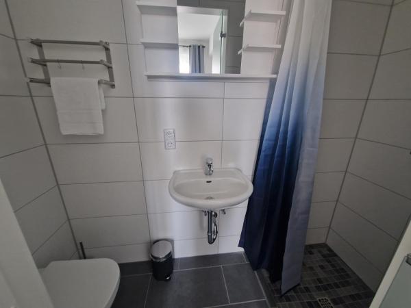 BusinessQuartier Berlin : photo 7 de la chambre chambre double avec salle de bains privative