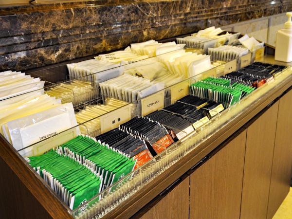 Hotel Lifort Sapporo : photo 5 de la chambre chambre lits jumeaux avec lit d'appoint - non-fumeurs