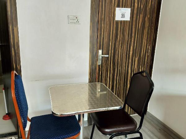 Three Brothers Apartment and Hotel : photo 8 de la chambre chambre lits jumeaux deluxe