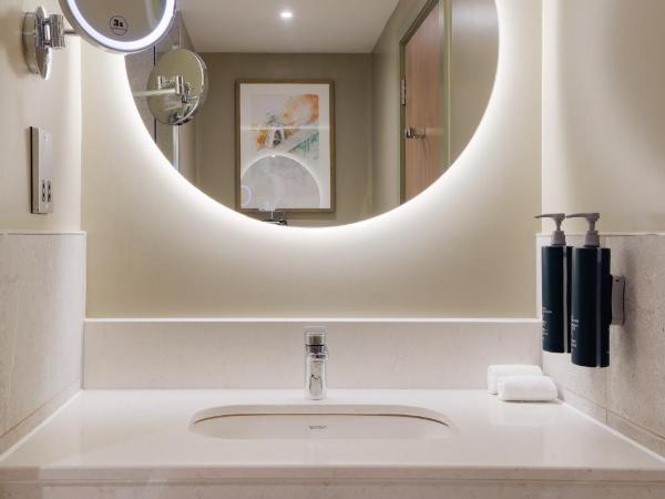 DoubleTree by Hilton Bristol North : photo 2 de la chambre chambre lit king-size supérieure