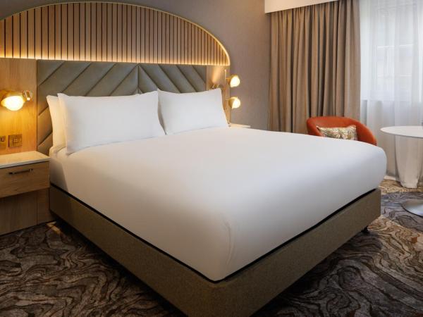 DoubleTree by Hilton Bristol North : photo 5 de la chambre chambre lit king-size supérieure