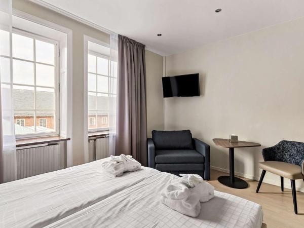 Best Western Hotel Karlaplan : photo 5 de la chambre chambre lit king-size supérieure avec canapé-lit