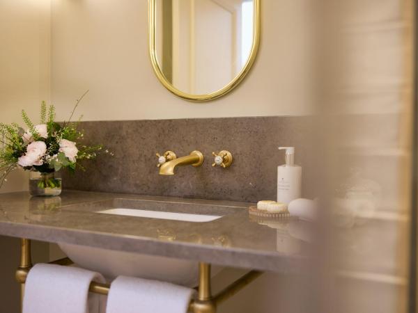 Maison 1896 : photo 4 de la chambre chambre supérieure lit queen-size