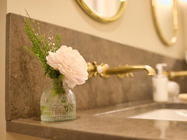 Maison 1896 : photo 6 de la chambre chambre supérieure lit queen-size