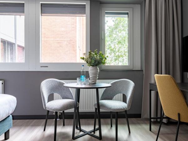 numa l Saga Apartments : photo 3 de la chambre extra large studio with kitchenette