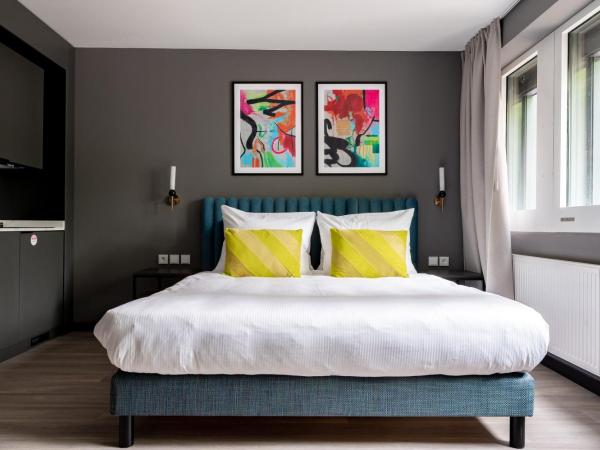 numa l Saga Apartments : photo 2 de la chambre large studio with kitchenette