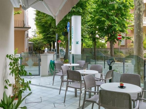 Albergo Villa Denny : photo 1 de la chambre chambre double avec balcon