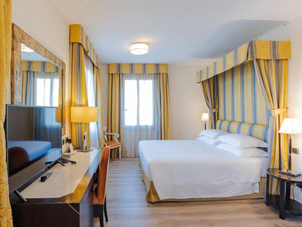 FH55 Grand Hotel Mediterraneo : photo 1 de la chambre suite junior - vue sur ville 