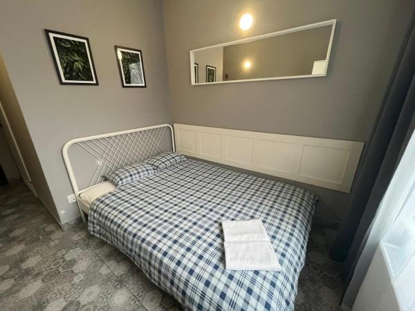 Grey Poznań Pokój z łazienką , Darmowy parking, Zameldowanie Bezobsługowe : photo 2 de la chambre chambre double avec salle de bains privative