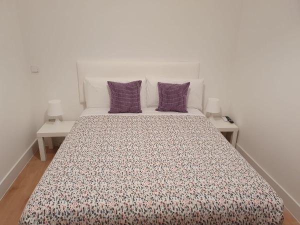 Hostal Abel Victoriano : photo 6 de la chambre chambre double avec salle de bains commune