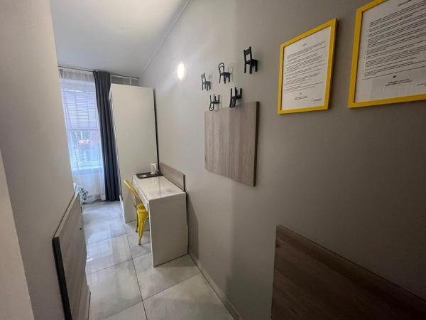 Grey Poznań Pokój z łazienką , Darmowy parking, Zameldowanie Bezobsługowe : photo 6 de la chambre chambre double avec salle de bains privative