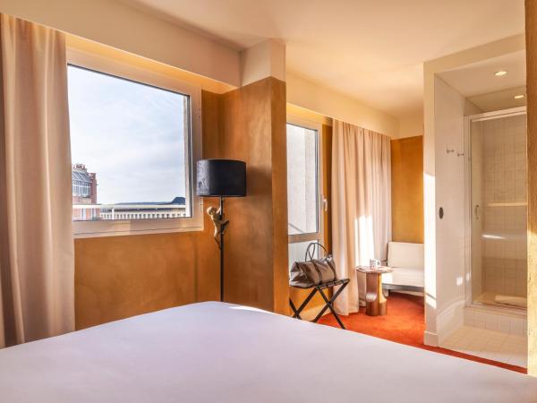 Kopster Hotel Paris Porte de Versailles : photo 1 de la chambre chambre double avec balcon