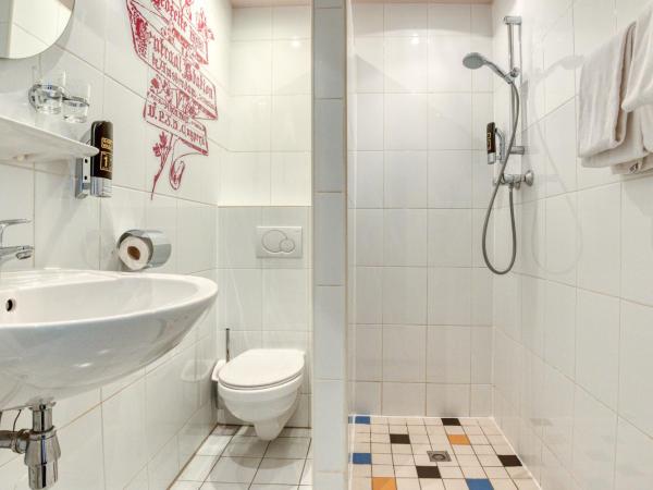 Hotel Alexander : photo 6 de la chambre chambre double