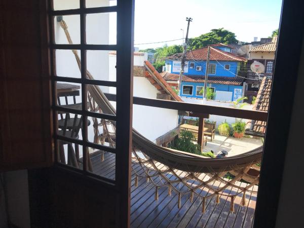 Pousada Marujos : photo 1 de la chambre chambre quadruple avec balcon