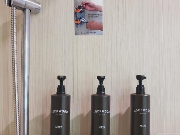 BLVD Hotel & Studios- Walking Distance to Universal Studios Hollywood : photo 8 de la chambre suite lit king-size