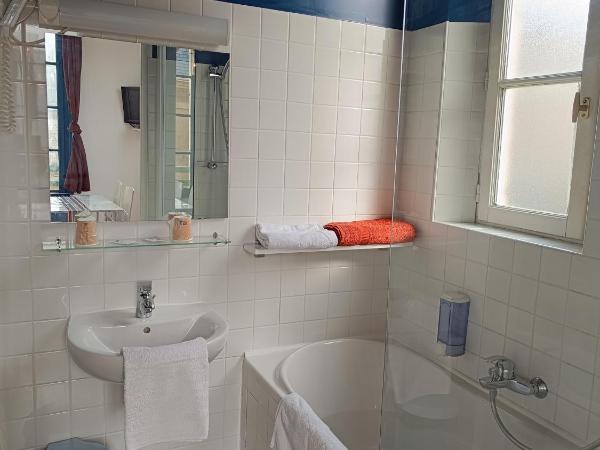 Les Galets Bleus : photo 3 de la chambre studio (2 adultes)