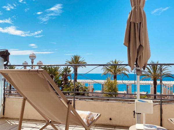 Hôtel Le Royal Promenade des Anglais : photo 4 de la chambre chambre double avec terrasse - vue sur mer