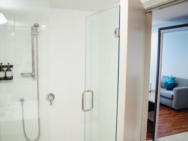 Auckland City Hotel - Hobson St : photo 6 de la chambre studio avec 2 lits doubles