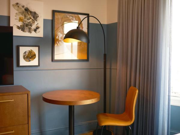 Hotel Julian : photo 1 de la chambre chambre lit king-size standard