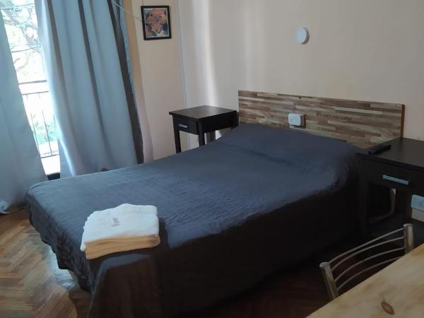 Hotel Manzanares Plaza : photo 1 de la chambre chambre lit queen-size