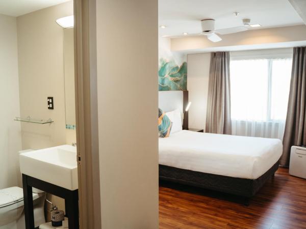 Auckland City Hotel - Hobson St : photo 4 de la chambre chambre standard lit queen-size