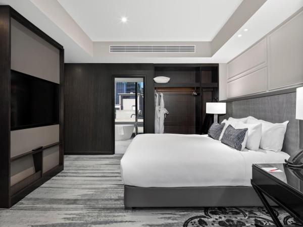 Sofitel Adelaide : photo 2 de la chambre junior king suite with living room and club access