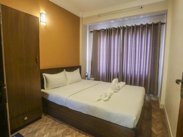 Paradise Guest House : photo 2 de la chambre chambre double avec salle de bains privative