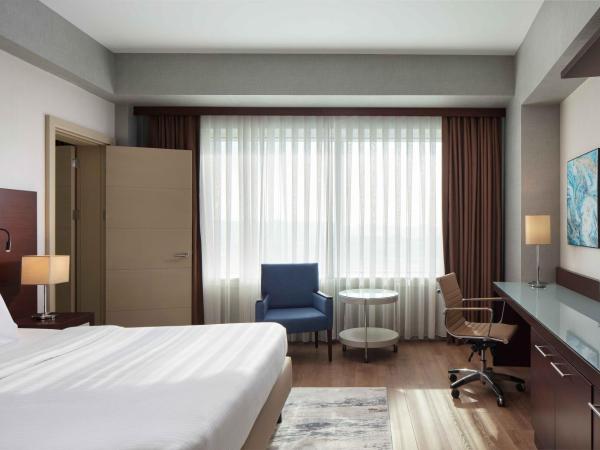 Delta Hotels Istanbul West : photo 1 de la chambre chambre lit king-size supérieure