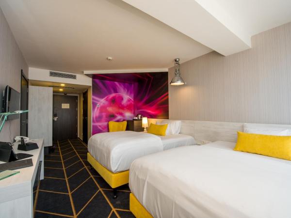 Science Hotel : photo 4 de la chambre suite familiale supérieure communicante (2 adultes + 2 enfants)