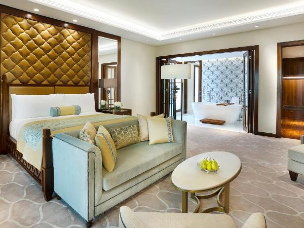 The Ritz-Carlton, Dubai : photo 1 de la chambre suite présidentielle avec 2 chambres et hammam - accès au salon club avec 5 présentations culinaires - petit-déjeuner et boissons gratuites - vue sur océan