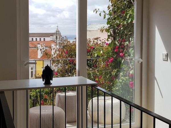 Tings Lisbon : photo 8 de la chambre chambre double de luxe avec balcon - vue sur rivière