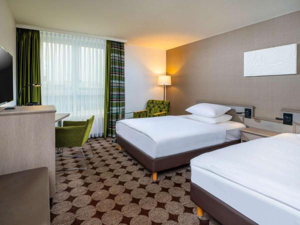 Mövenpick Hotel Nürnberg Airport : photo 3 de la chambre chambre lits jumeaux supérieure