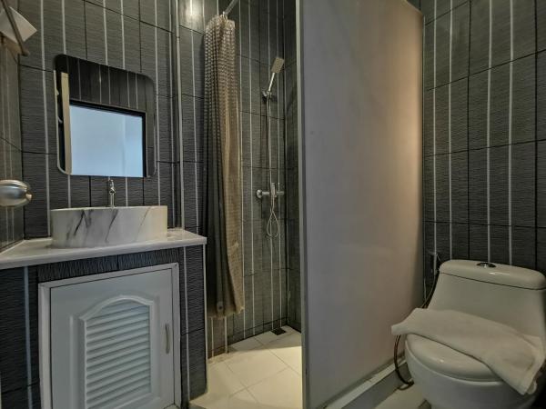 Kan Home Hotel : photo 3 de la chambre chambre double avec balcon