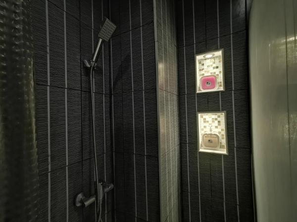 Kan Home Hotel : photo 4 de la chambre chambre double avec balcon