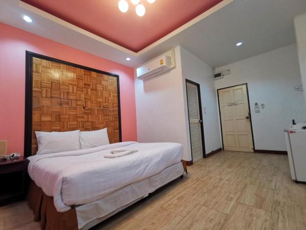 Kan Home Hotel : photo 2 de la chambre chambre standard lit queen-size