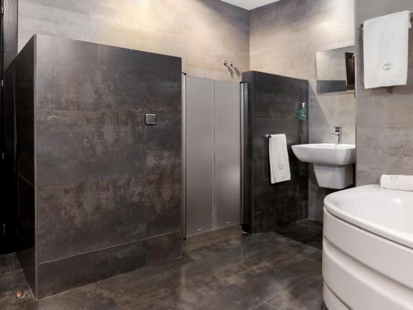 Hotel Los Girasoles : photo 9 de la chambre suite