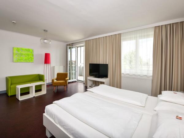 Stanys - Das Apartmenthotel : photo 1 de la chambre chambre double avec balcon