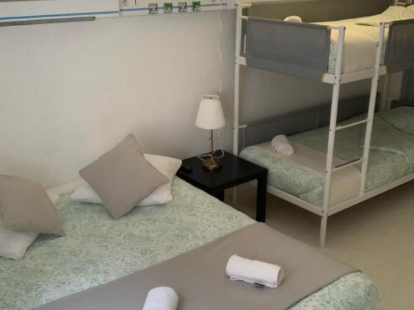 Hôtel Labat : photo 1 de la chambre chambre double familiale