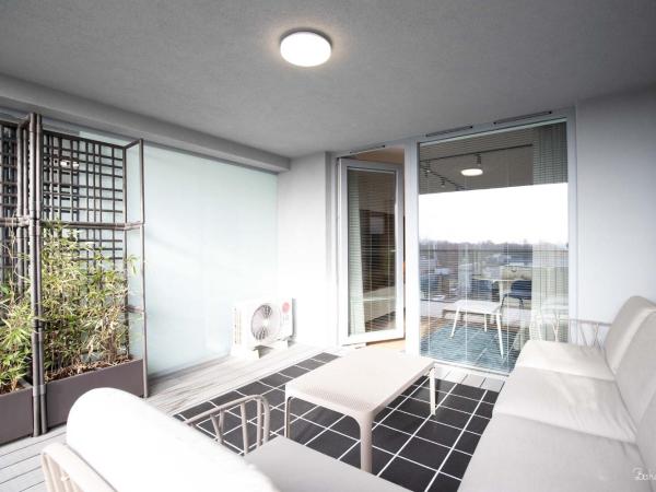 Otyńska Point Apartamenty Prestige : photo 10 de la chambre studio avec terrasse