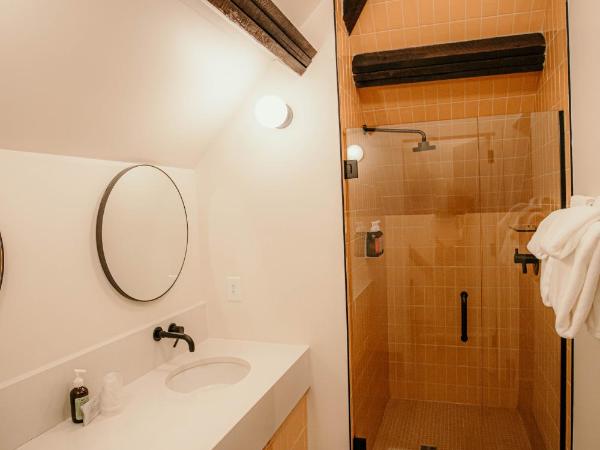 The Russell : photo 6 de la chambre room 3:2 - double skylight king